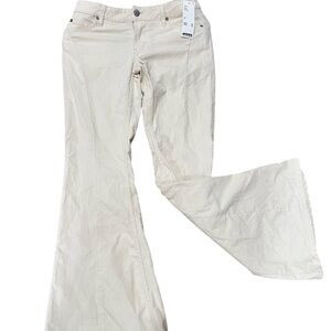 NWT Urban Outfitters BDG Size 24 Josie Flare Low Rise White Jeans